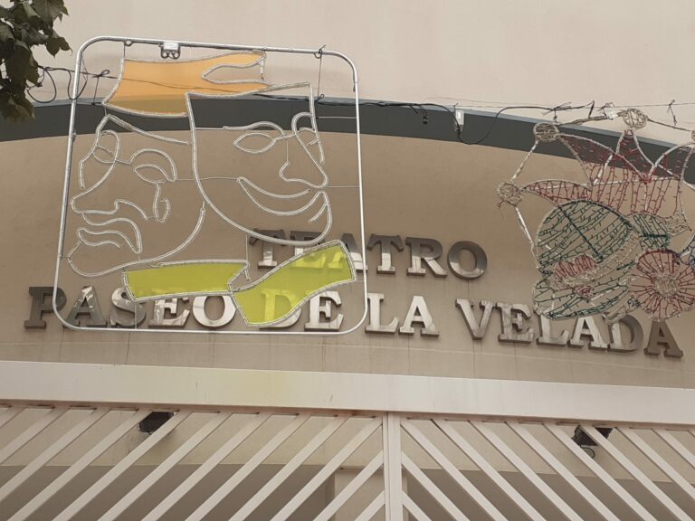 No te pierdas el carnaval de la Concha Fina en Cadena Joven y Onda Levante .