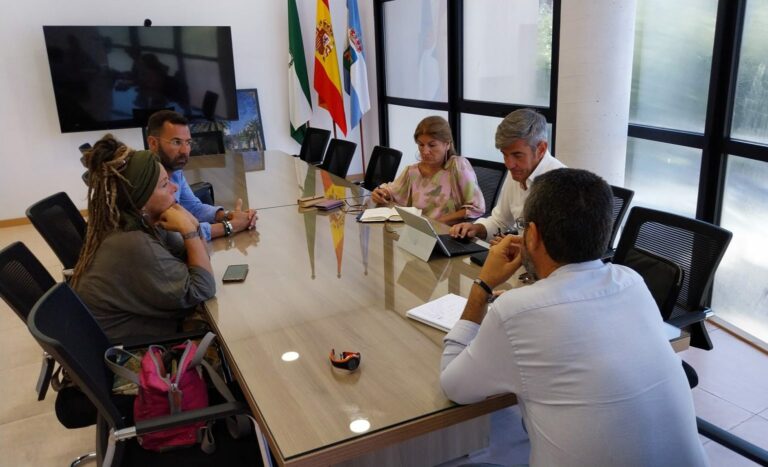 Reunión para planificar la Navidad 2024