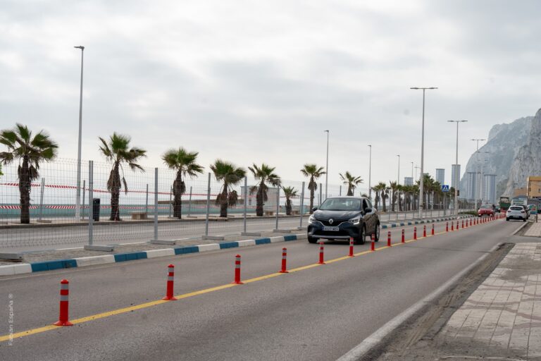 Comienza las obras de mejora del saneamiento en el paseo marítimo de levante .