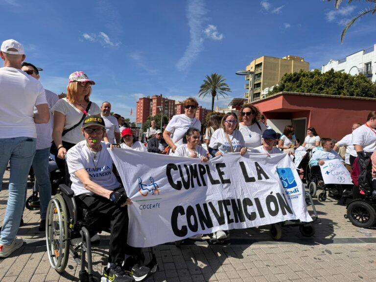 La ciudad se mueve por la inclusión  Marcha multitudinaria por los derechos de las personas con discapacidad