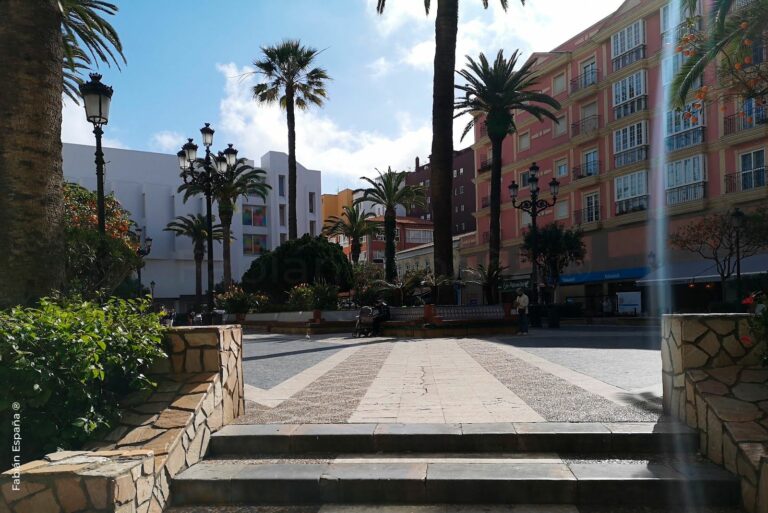 La Plaza Fariñas cambia de cara para acabar con el problema de los roedores